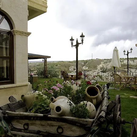 Cave Hotell 3*