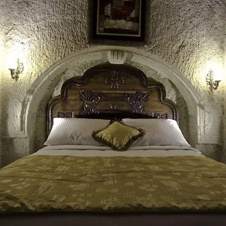 Cave Hotell