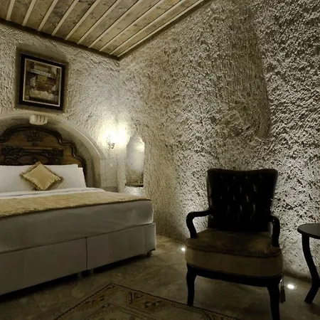 Hotell Cave 3*