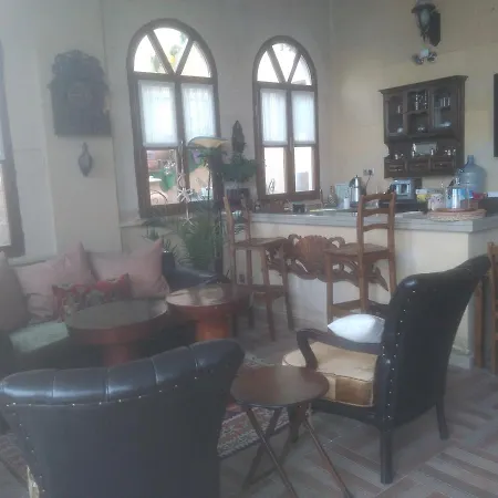 Hotell Cave 3*